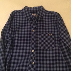 Vineyard Vines button down shirt size 0- like new.